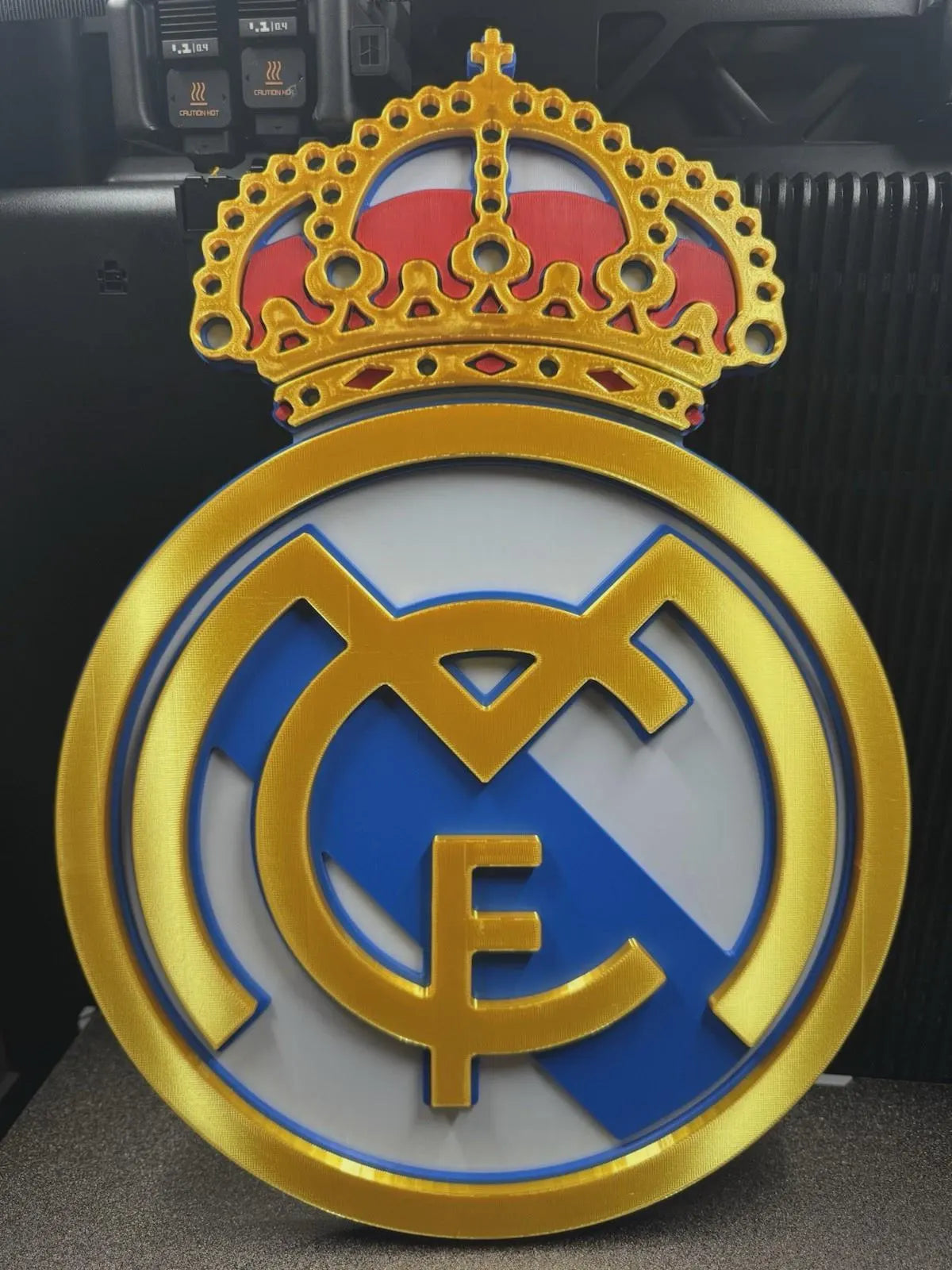 Real Madrid Logo: Wall Art - Team Sign Crest Memorabilia Decor Man Cave Plaque